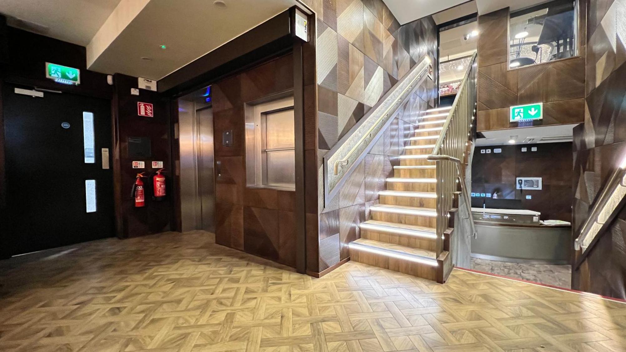 Wellington Temple Bar Hotel Dublin Exterior foto